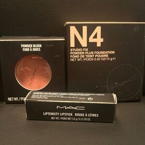 MAC Cosmetics Studio Fix Foundation N4 and Lipstick Set